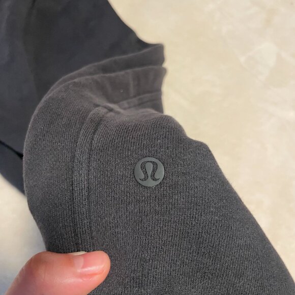 Lululemon black scuba jogger sweatpants size 2 - Picture 6 of 6